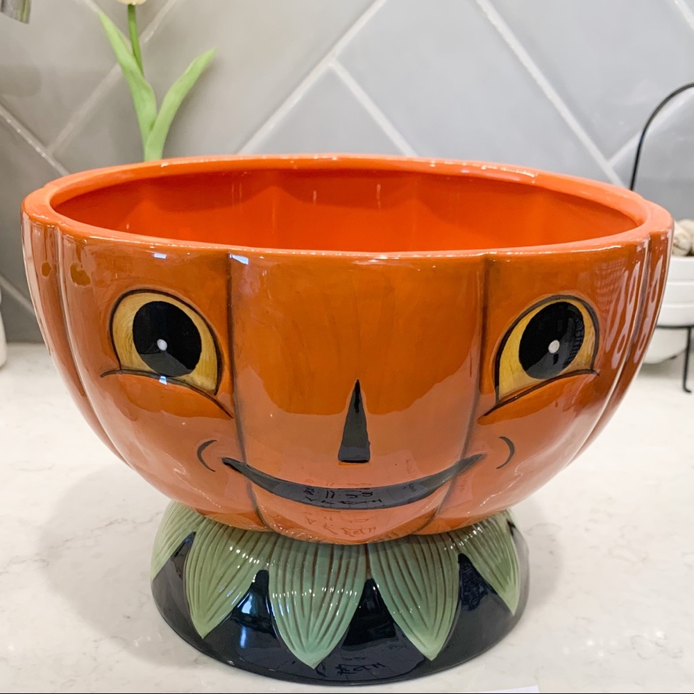 🚨 FINAL DROP. 🚨 Johanna Parker Pumpkin Jack-O-Punch Bowl
